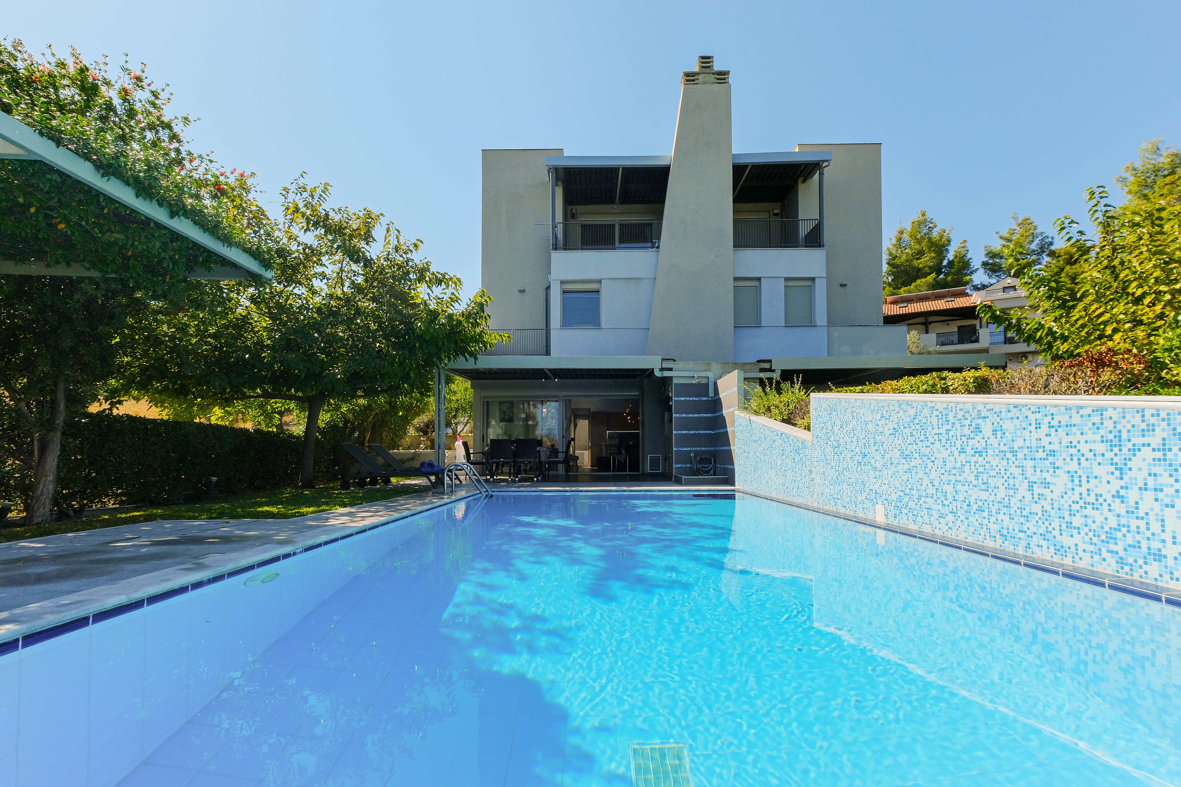 Luxury villa with infinity pool and sea view